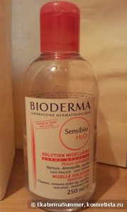 Bioderma Sensibio H2O - мицелловый раствор.