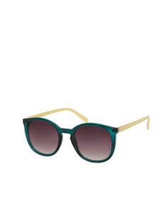 солнечные очки в стиле 60-х