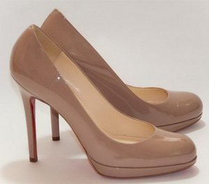 Louboutin simple pump nude