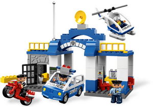 Лего-дупло полицейский участок