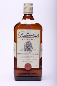 Виски Ballantines Finest (1 л)