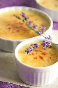 Cr&#232;me br&#251;l&#233;e