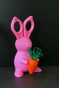 Держатель ножниц и скрепок QUALY Living Styles Home Design Office Desk Bunny Scissors Clip Holder Pink