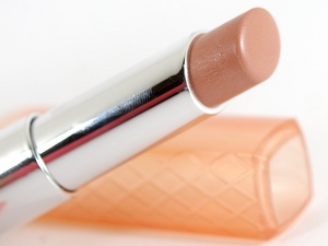 Revlon ColorBurst Lip Butter "Creme Brulee"