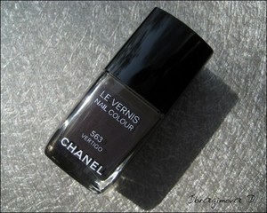 Chanel Le Vernis Nail Colour #563 Vertigo