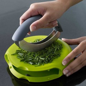 COMPACT HERB CHOPPER