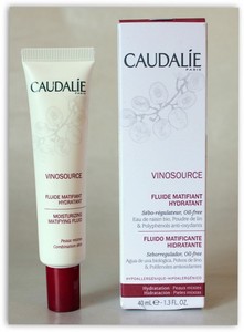 матирущий флюид caudalie