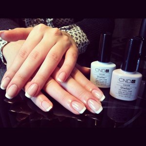 Маникюр Shellac French