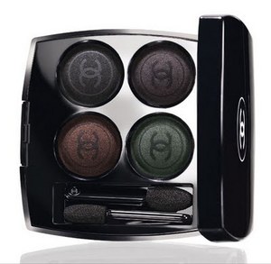 Chanel Quatuor Boutons de Chanel — Les Folies Noires