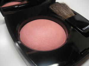 chanel joues contraste powder blush № 65 espiegle