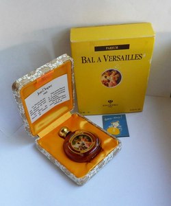 «Bal a Versailles» от Жана Депре