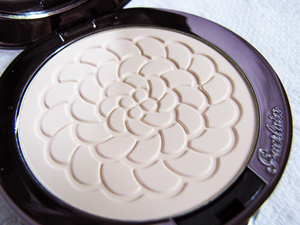 Guerlain Meteorites Compact