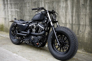 Harley-Davidson Sportster Iron 883