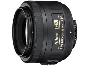 Объектив фикс AF-S DX NIKKOR 35mm f/1.8G или AF-S NIKKOR 50 мм f/1,8G