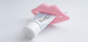 Насадка для выдавливания зубной пасты