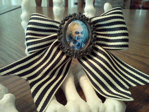 Beetlejuice Bow