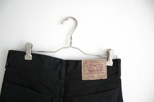 Levis black skinny jeans