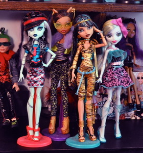 Куколка Monster High...