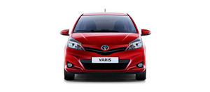 машина. tayota yaris акп