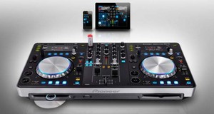 Pioneer XDJ-R1