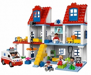 Lego DUPLO Большая городская больница 5795