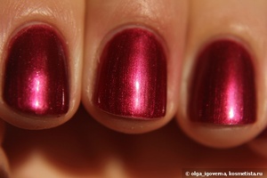 Chanel Le Vernis # 595 Rouge Moire