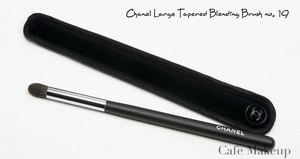 Chanel Large Tapered Blending Brush No. 19