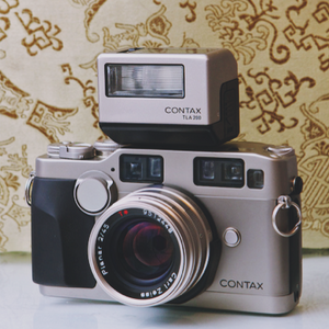 Contax g2