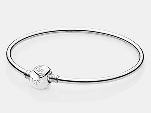 браслет Pandora 19 см (только браслет и именно такой формы)
