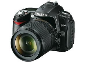 Nikon D90 Kit AF-S DX 18-105 VR