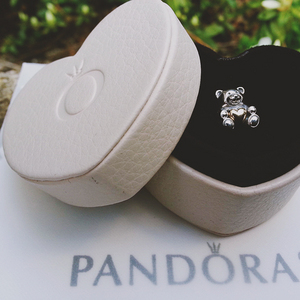 PANDORA Bear My Heart Charm