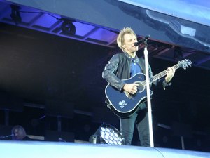 посетить очередной концерт Bon Jovi