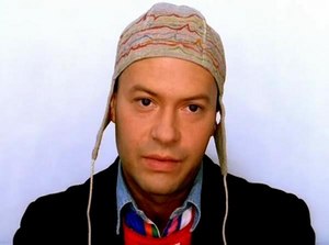 майку с цитатой из "Даун Хауса" :)