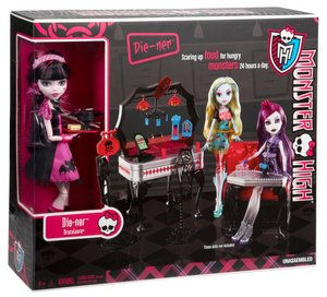 Monster High Die-Ner and Draculaura Playset and Doll