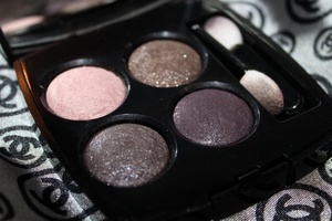 Chanel Les 4 Ombres №19 Enigma