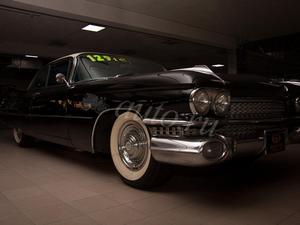 Автомобиль Cadillac de Ville II 1957 года