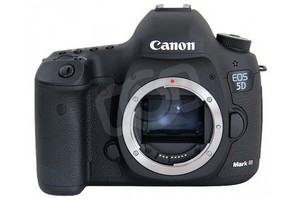 #1 Фотокамера CANON EOS 5D Mark III Body