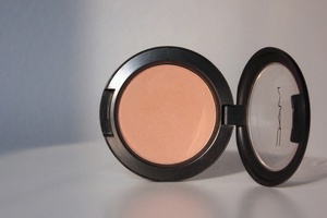 MAC powder blush "Harmony"