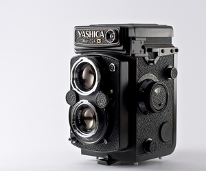 Yashica mat 124G