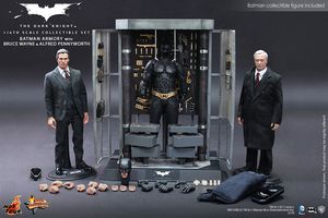 Hot Toys: The Dark Knight: Batman Armory with Bruce Wayne & Alfred