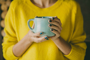 Тёплый свитер жёлтого цвета!