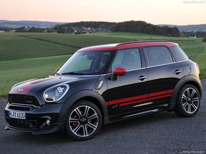 MINI John Cooper Works Countryman