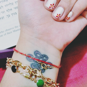 red string