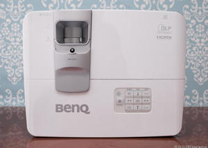 BenQ W1070