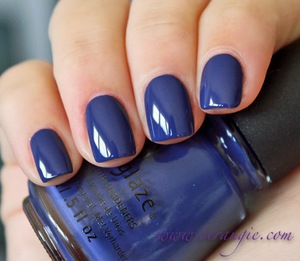 China Glaze Queen B (Nights Collection Fall 2013)