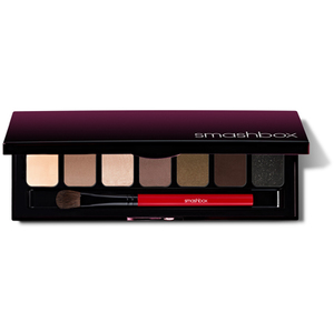 FADE TO BLACK PHOTO OP EYE SHADOW PALETTE