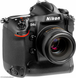 Nikon D4s