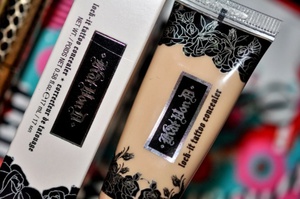 Kat Von D Lock-It Tattoo Concealer