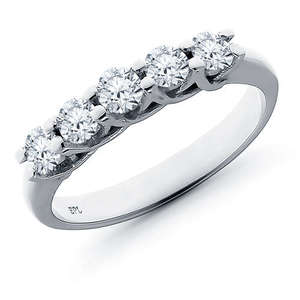 кольцо с бриллиантом из белого золота