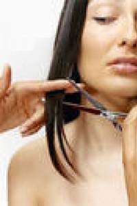 Подстричь кончики пока еще растущая луна